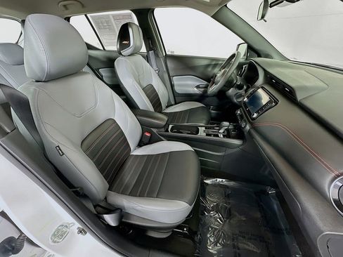 Certified 2023 Nissan Kicks SR w/ SR Premium Package image 36