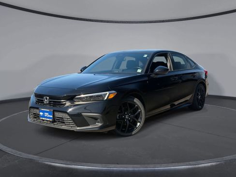 Used 2022 Honda Civic Sport image 1