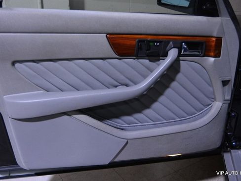 Used 1991 Mercedes-Benz 420 SEL image 7