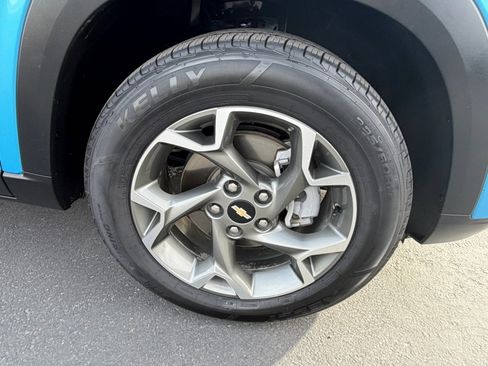 Used 2025 Chevrolet Trax LT image 23