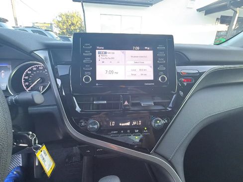 Used 2023 Toyota Camry LE FWD image 27