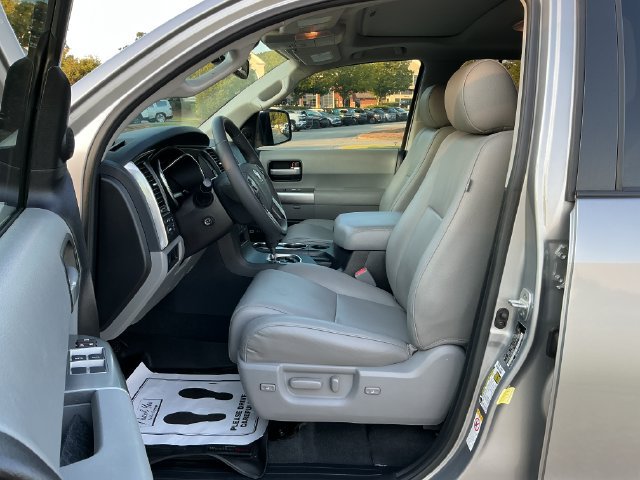 Used 2019 Toyota Sequoia Limited w/ Safety & Convenience Package AWD/4WD image 13