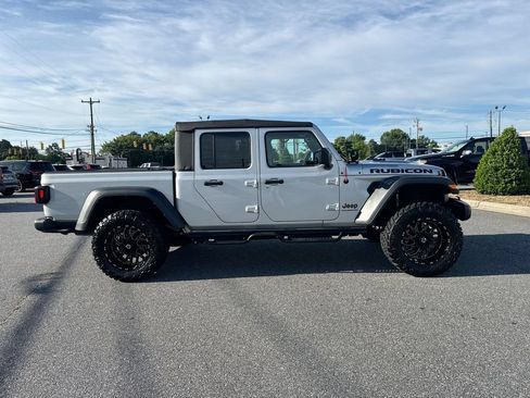 Used 2023 Jeep Gladiator Rubicon w/ Trailer Tow Package AWD/4WD image 7