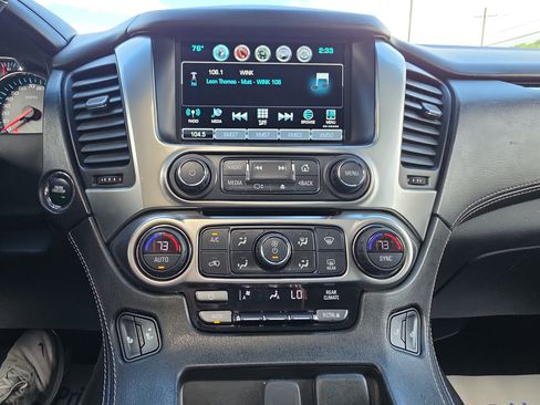 Used 2019 Chevrolet Tahoe LT w/ LT Signature Package AWD/4WD image 30