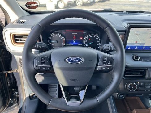 Used 2023 Ford Maverick Lariat w/ Lariat Luxury Package image 11