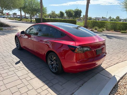 Used 2022 Tesla Model 3 Standard Range RWD image 3