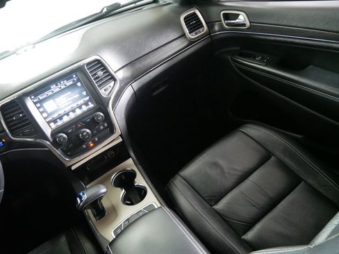 Used 2014 Jeep Grand Cherokee Limited image 11