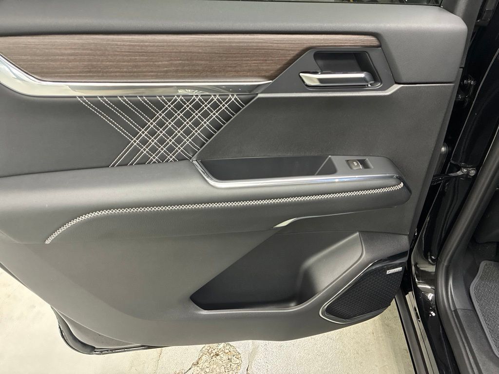 New 2027 GMC Acadia Denali AWD/4WD image 31