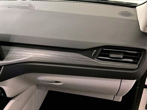 Used 2025 Ford Escape SE w/ PHEV Premium Package image 15