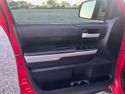 Used 2015 Toyota Tundra SR5 image 9
