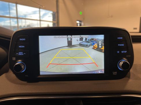 Used 2019 Hyundai Santa Fe Limited image 18