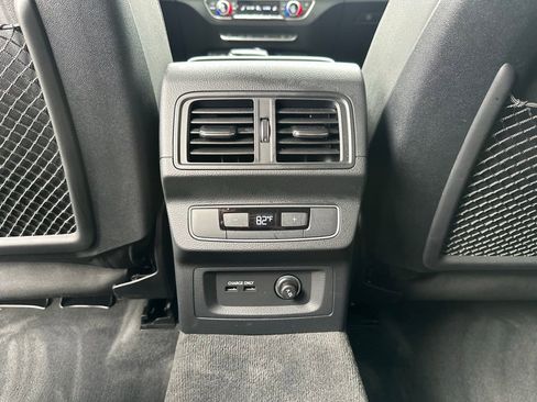 Used 2022 Audi Q5 2.0T Premium image 25