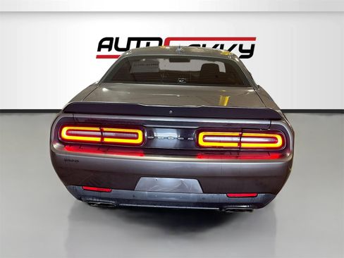 Used 2019 Dodge Challenger R/T Scat Pack image 6