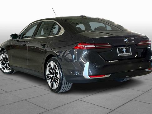 Used 2025 BMW 530i image 12