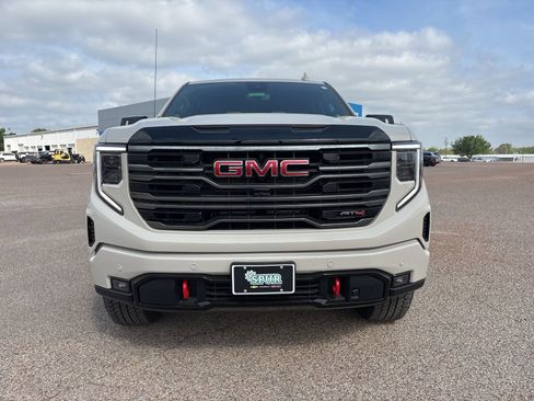 New 2026 GMC Sierra 1500 AT4 w/ AT4 Premium Package AWD/4WD image 9