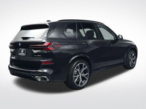 New 2026 BMW X5 xDrive50e w/ M Sport Package AWD/4WD image 4