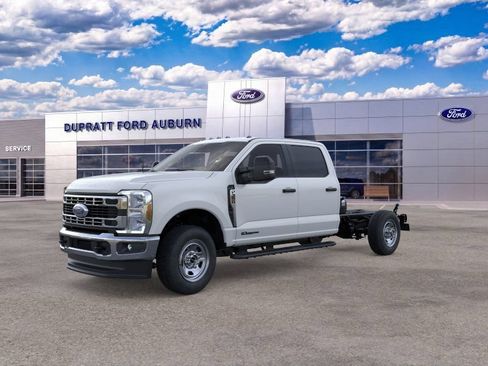 New 2026 Ford F350 XL w/ XL Chrome Package AWD/4WD image 1