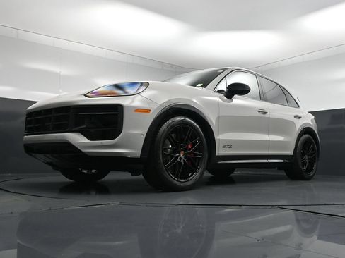 New 2026 Porsche Cayenne GTS AWD/4WD image 25