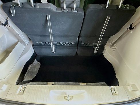 Used 2023 Chrysler Voyager LX image 24