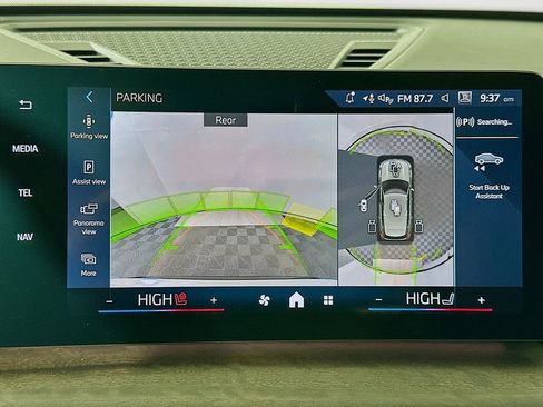 New 2026 BMW X1 xDrive28i w/ Technology Package image 13