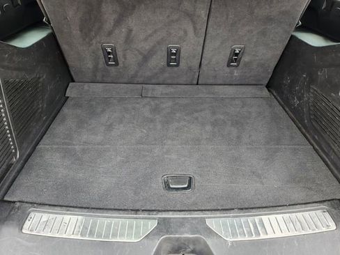 Used 2022 GMC Yukon XL Denali image 33