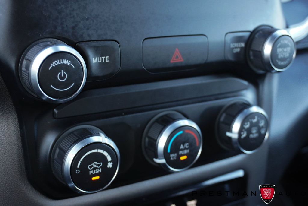 Used 2020 RAM 1500 Big Horn AWD/4WD image 36