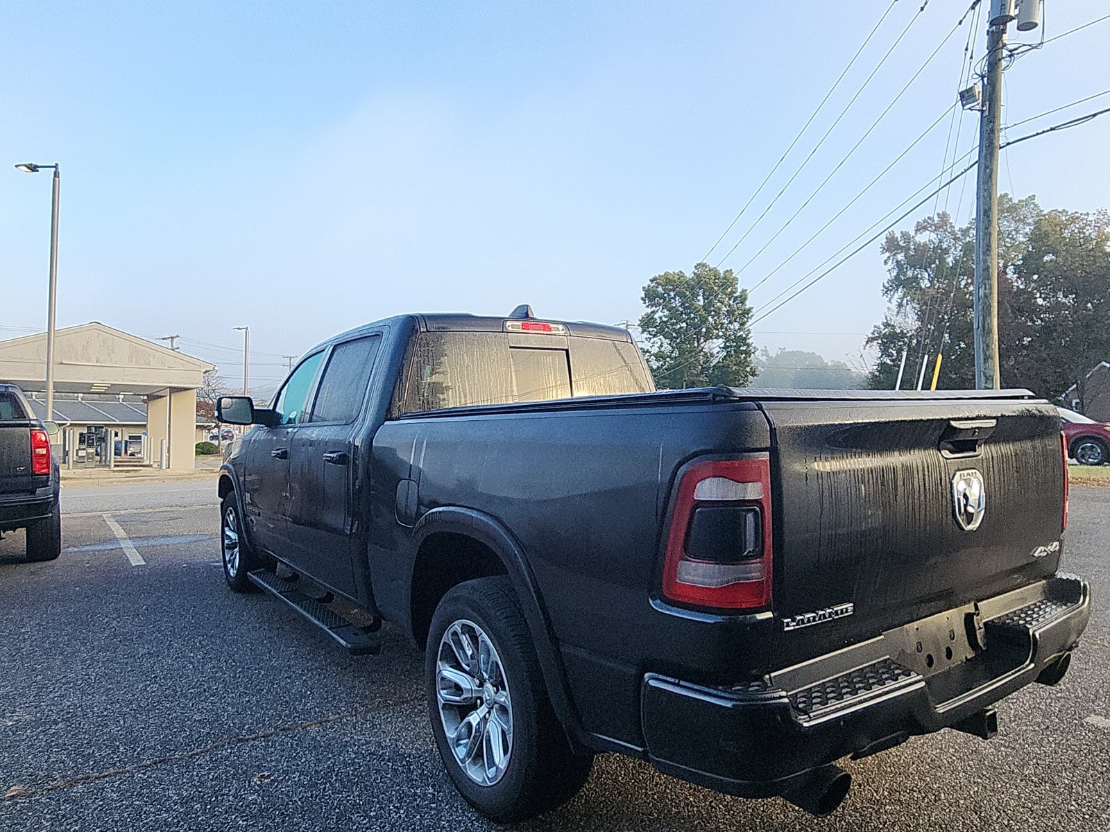 Used 2021 RAM 1500 Laramie w/ Sport Appearance Package AWD/4WD image 3