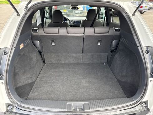 Used 2022 Honda HR-V Sport image 10