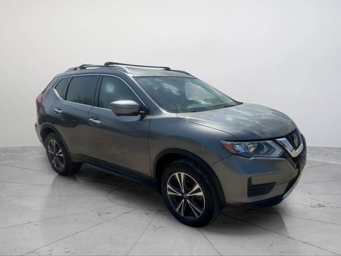Used 2019 Nissan Rogue SV w/ Sun & Sound Touring Package AWD/4WD image 13