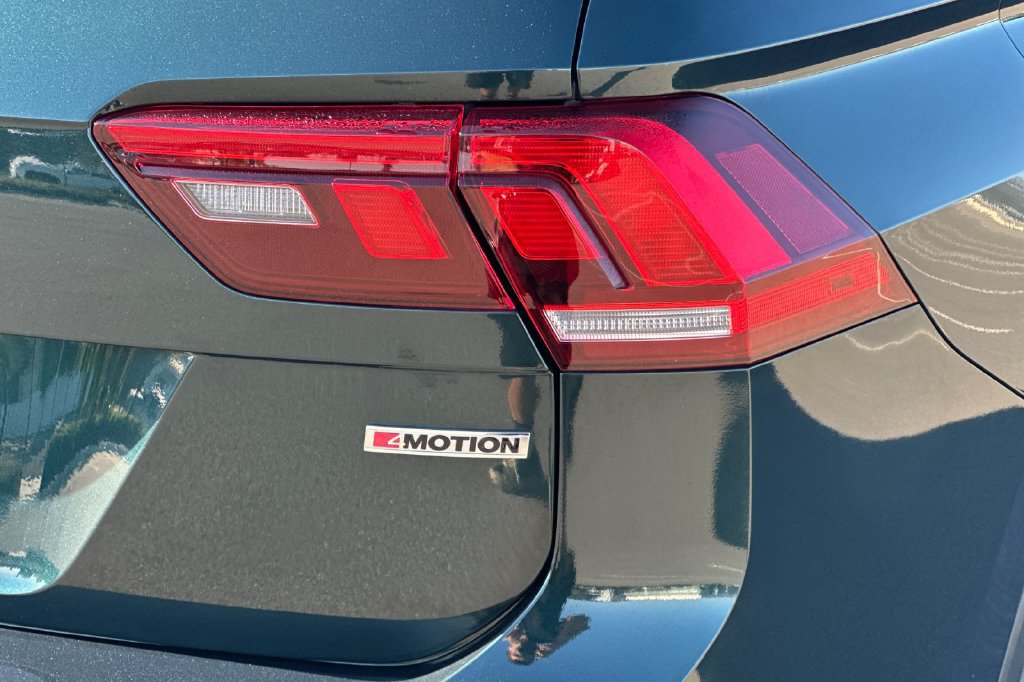 Used 2019 Volkswagen Tiguan S w/ 3rd Row Seat Package AWD/4WD image 26
