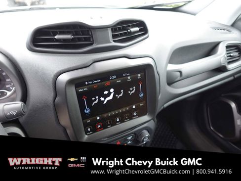 Used 2022 Jeep Renegade Latitude image 16