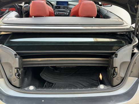 Used 2015 BMW M4 Convertible RWD image 24