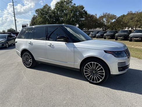 Used 2019 Land Rover Range Rover Supercharged image 2