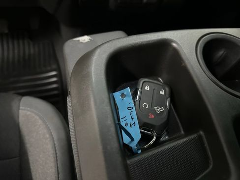 Used 2019 Chevrolet Silverado 1500 LT w/ All-Star Edition RWD image 40