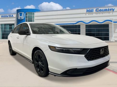 New 2025 Honda Accord SE image 7