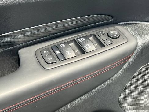Used 2025 Dodge Durango R/T w/ Blacktop Package AWD/4WD image 19