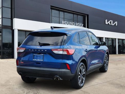Used 2022 Ford Escape SE w/ SE Sport Appearance Package FWD image 6