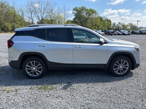 Used 2022 GMC Terrain SLT image 6