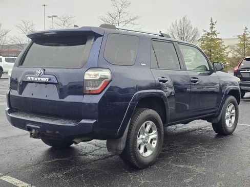 Used 2020 Toyota 4Runner SR5 image 7