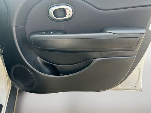 Used 2019 Kia Soul FWD image 26