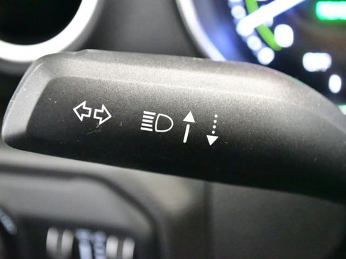 Used 2022 Jeep Wrangler Unlimited Sahara w/ Cold Weather Group image 30