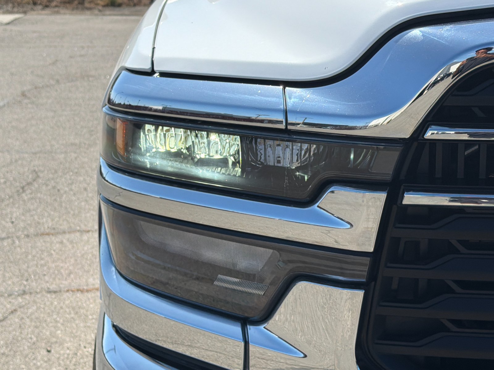 Used 2025 RAM 2500 Big Horn AWD/4WD image 35