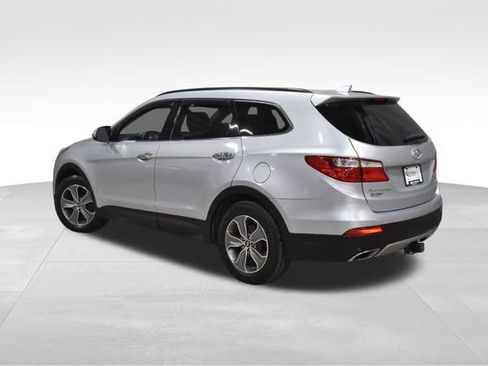 Used 2013 Hyundai Santa Fe GLS w/ Popular Equipment Pkg image 7