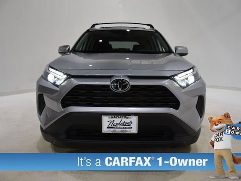 Used 2025 Toyota RAV4 XLE image 2