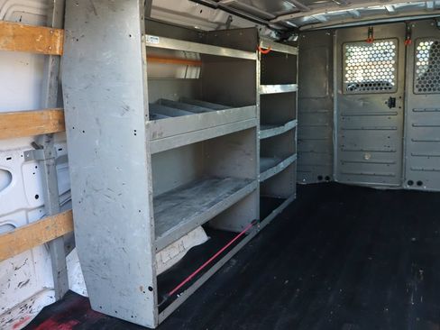 Used 2014 Ford E-250 and Econoline 250 w/ Power Group RWD image 15