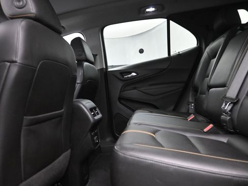 Used 2022 Chevrolet Equinox Premier image 11