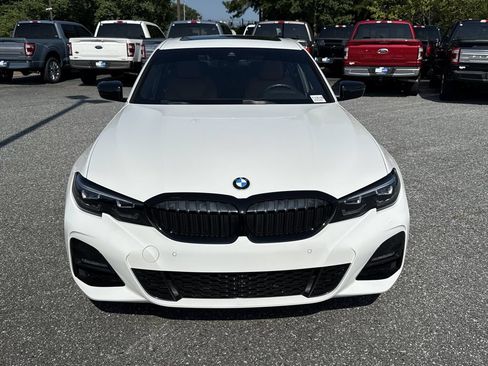 Used 2022 BMW 330i Sedan w/ M Sport Package RWD image 2