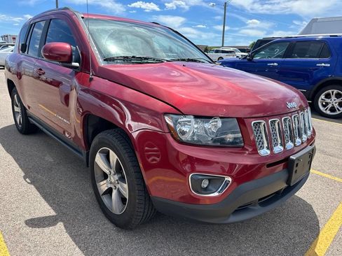 Used 2017 Jeep Compass High Altitude AWD/4WD image 3