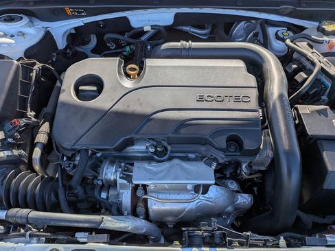 Used 2021 Chevrolet Malibu LT image 33