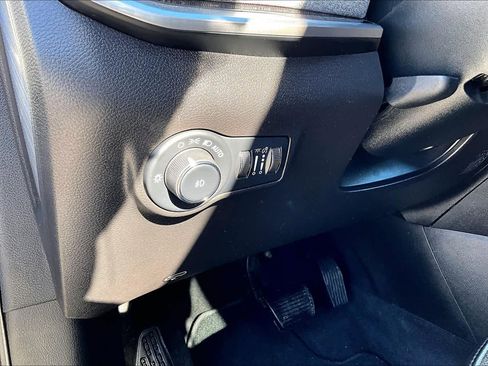 Used 2023 Jeep Compass Latitude w/ Sun and Sound Group image 37